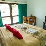 Zen Rooms Seminyak Drupati 1