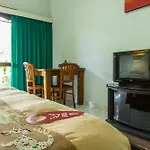 Zen Rooms Seminyak Drupati 1